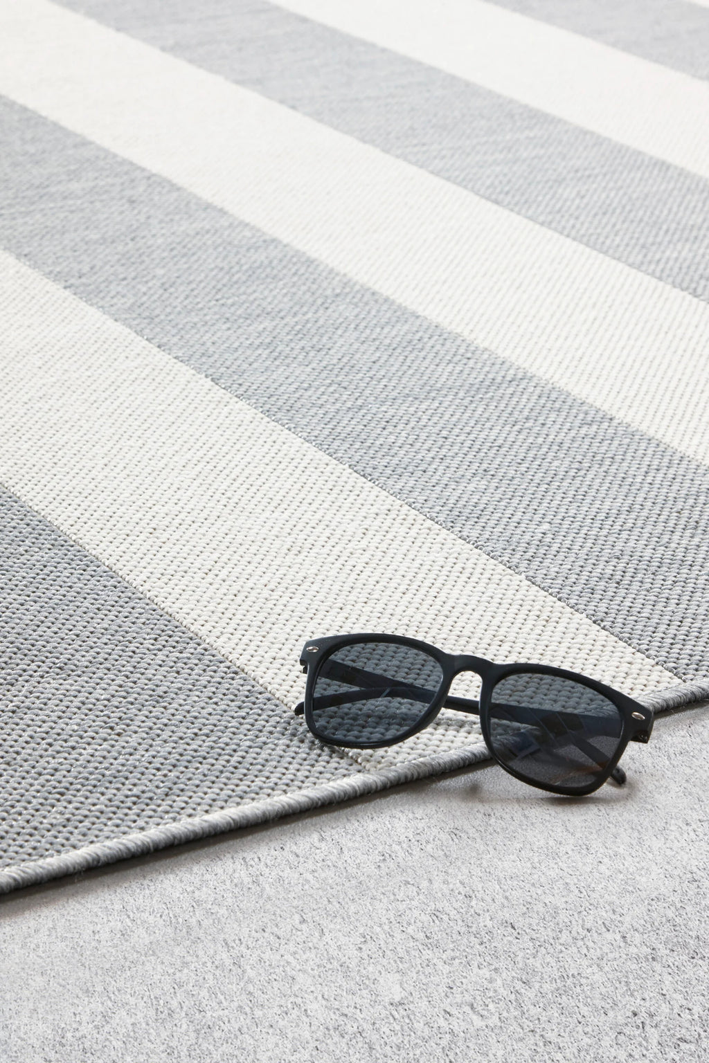 Modelo Lazio 48644 GRIS